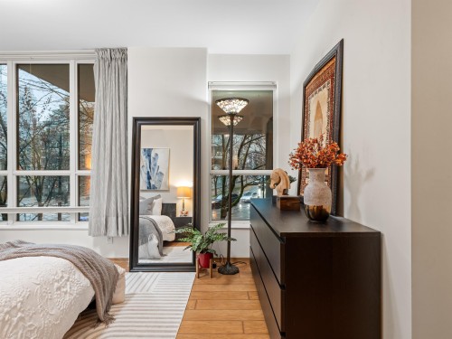 306-1328 Pender Street W, Vancouver, BC 