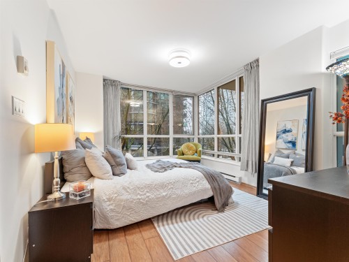 306-1328 Pender Street W, Vancouver, BC 