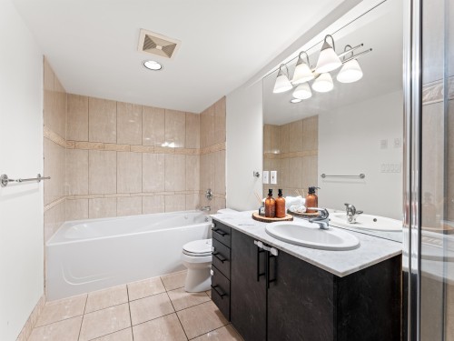 306-1328 Pender Street W, Vancouver, BC 