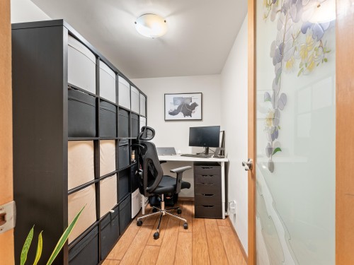 306-1328 Pender Street W, Vancouver, BC 