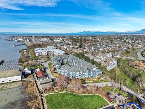 124-12931 Railway Avenue, Richmond, BC 