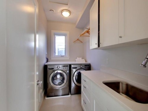 4248 10Th Avenue W, Vancouver, BC 