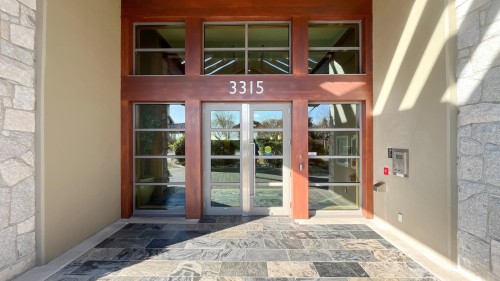 801-3315 Cypress Place, West Vancouver, BC 