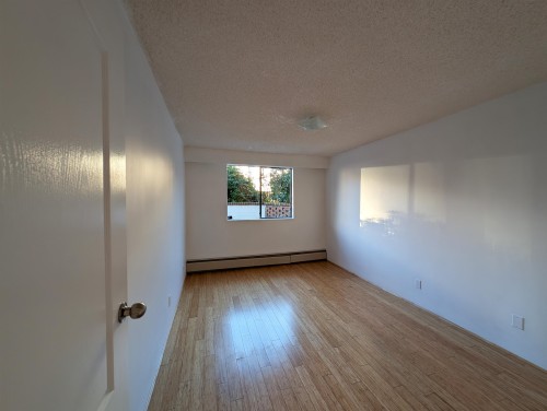 105-275 2Nd Street W, North Vancouver, BC 