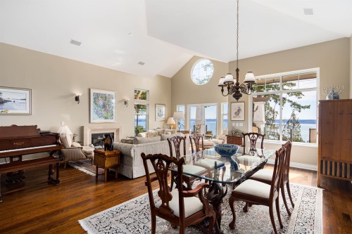 9-5110 Alderfeild Place, West Vancouver, BC 