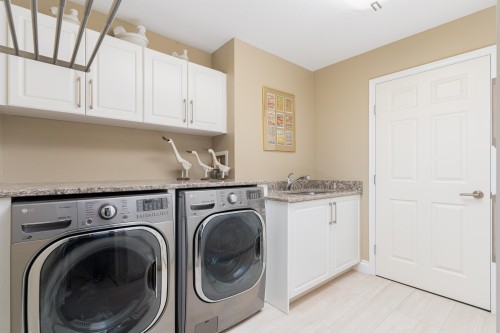 9-5110 Alderfeild Place, West Vancouver, BC 