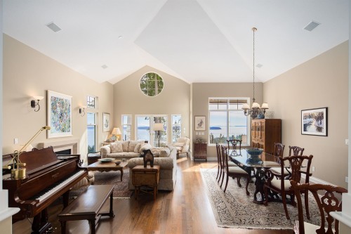 9-5110 Alderfeild Place, West Vancouver, BC 