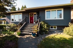 816 Ladner Street  New Westminster, BC V3L 4W4