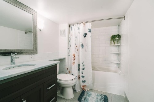 816 Ladner Street, New Westminster, BC 