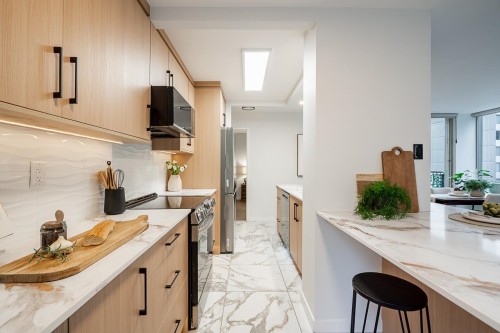 608-2004 Fullerton Avenue, North Vancouver, BC 