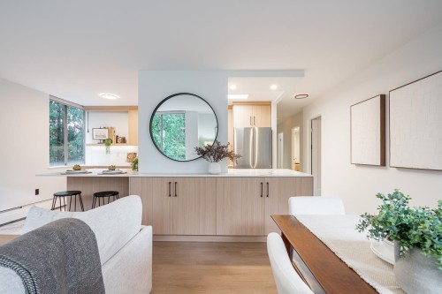 608-2004 Fullerton Avenue, North Vancouver, BC 