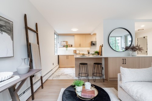 608-2004 Fullerton Avenue, North Vancouver, BC 