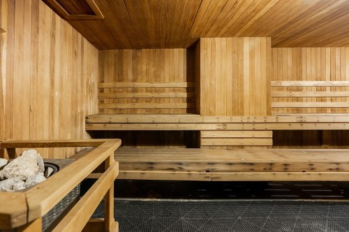 608-2004 Fullerton Avenue, North Vancouver, BC 