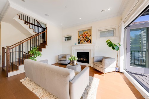 4042 20Th Avenue W, Vancouver, BC 