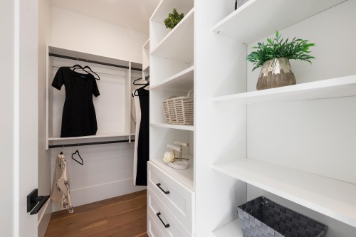 2334 5Th Avenue E, Vancouver, BC 