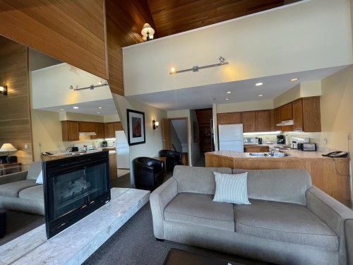 Week 50-4321 Village Gate Boulevard, Whistler, BC 