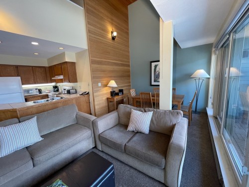 Week 50-4321 Village Gate Boulevard, Whistler, BC 