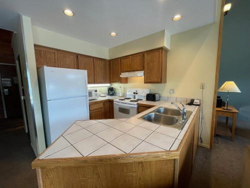 Week 50-4321 Village Gate Boulevard, Whistler, BC 