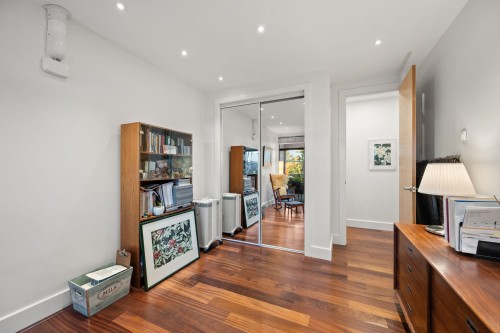 202-1750 2Nd Avenue W, Vancouver, BC 