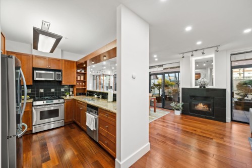 202-1750 2Nd Avenue W, Vancouver, BC 