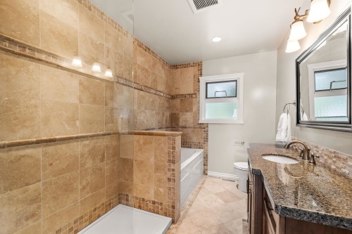 525 Appian Way, Coquitlam, BC 