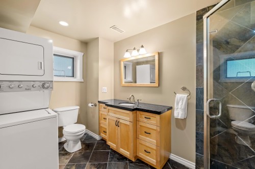 525 Appian Way, Coquitlam, BC 