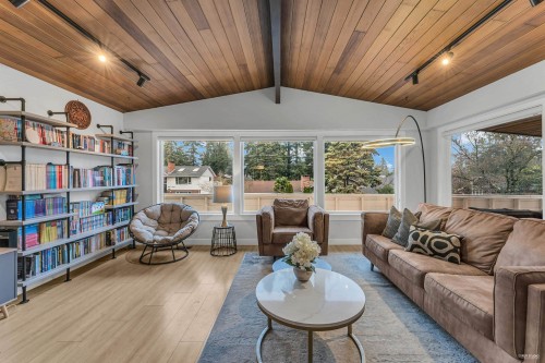 5068 7B Avenue, Delta, BC 