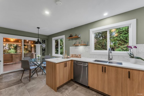 5068 7B Avenue, Delta, BC 