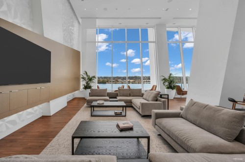 607-680 Quayside Drive, New Westminster, BC 