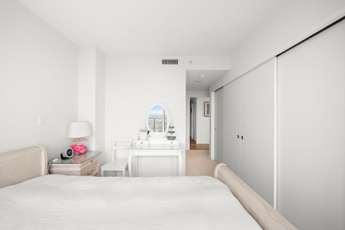 1808-8555 Granville Street, Vancouver, BC 