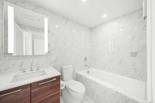 1808-8555 Granville Street, Vancouver, BC 