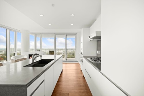 1808-8555 Granville Street, Vancouver, BC 