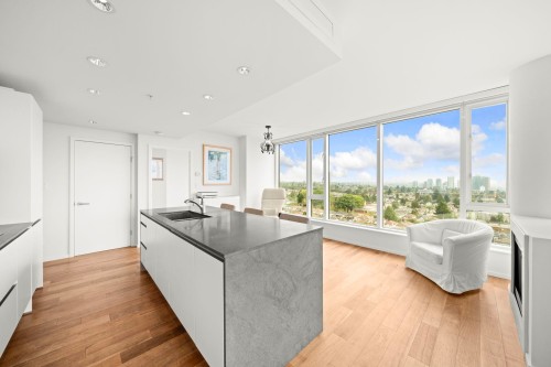 1808-8555 Granville Street, Vancouver, BC 