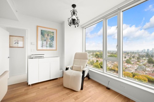 1808-8555 Granville Street, Vancouver, BC 