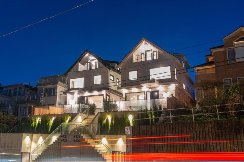 4426 4Th Avenue W, Vancouver, BC 