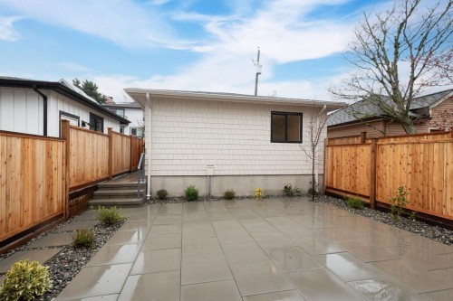 4424 4Th Avenue W, Vancouver, BC 