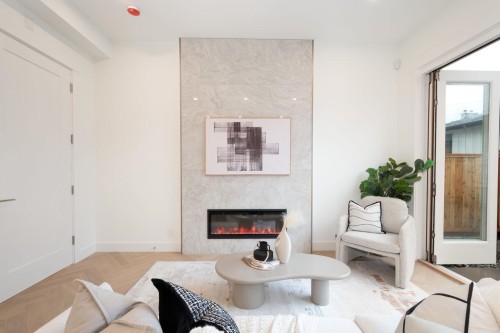 4424 4Th Avenue W, Vancouver, BC 