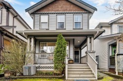 24320 102a Avenue  Maple Ridge, BC V2W 1X9