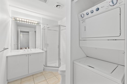 307-100 Esplanade Avenue E, North Vancouver, BC 