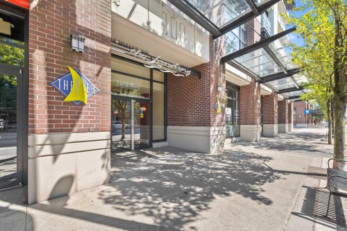 307-100 Esplanade Avenue E, North Vancouver, BC 