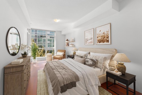 307-100 Esplanade Avenue E, North Vancouver, BC 