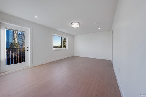 4-4855 Venables Street, Burnaby, BC 