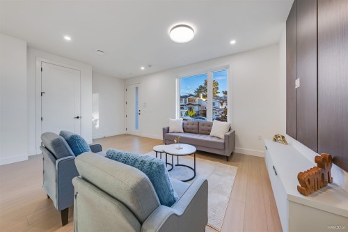 4-4855 Venables Street, Burnaby, BC 