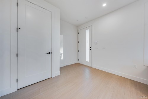 4-4855 Venables Street, Burnaby, BC 