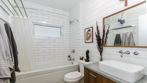 6 Brighton Beach, North Vancouver, BC 