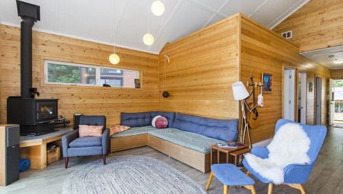 6 Brighton Beach, North Vancouver, BC 