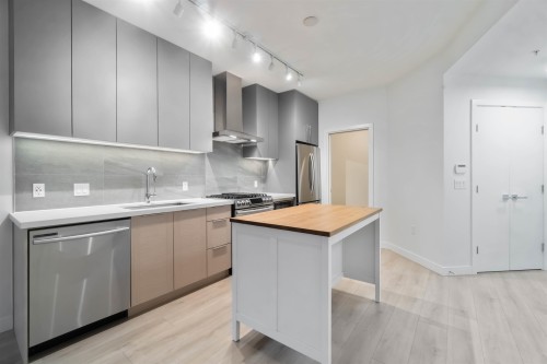 114-603 Regan Avenue  Coquitlam, BC V3J 0K2