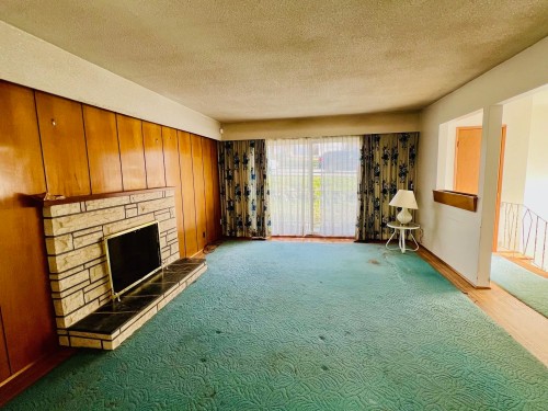 4695 Nanaimo Street, Vancouver, BC 
