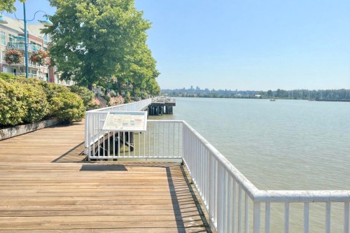 305-1250 Quayside Drive, New Westminster, BC 