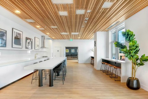 1003-4433 Alaska Street, Burnaby, BC 